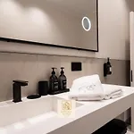 Goldensuitesitaly Duomo Luxury 1 Trento