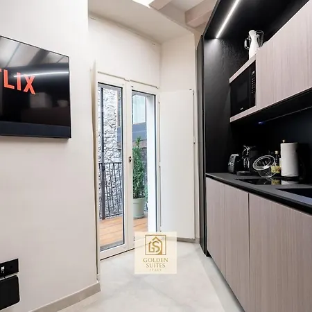 Goldensuitesitaly Duomo Luxury 1 *