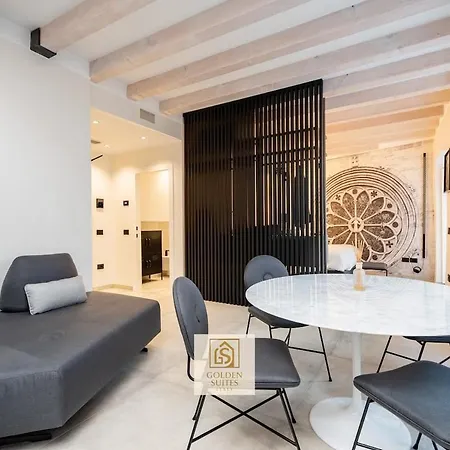Goldensuitesitaly Duomo Luxury 1 *