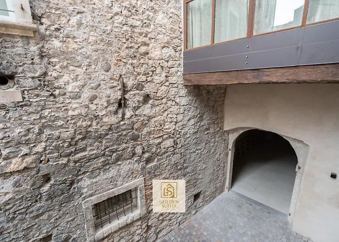 Goldensuitesitaly Duomo Luxury 1