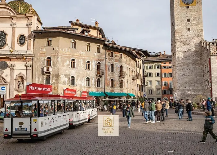 דירה Goldensuitesitaly Duomo Luxury 1 *