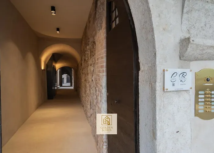 Goldensuitesitaly Duomo Luxury 1 * טרנטו