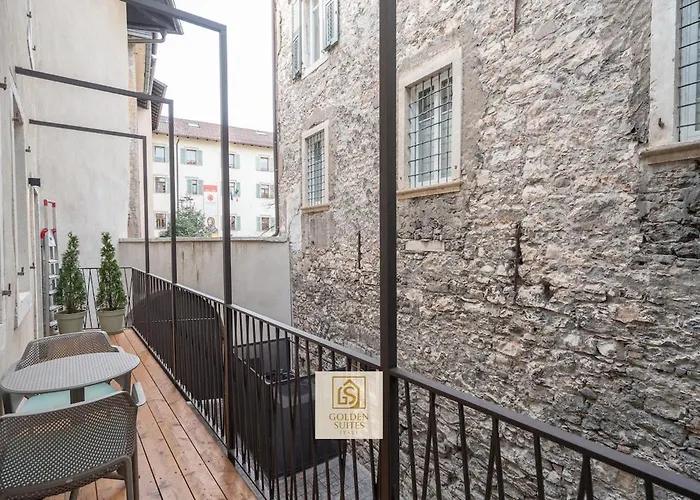 Goldensuitesitaly Duomo Luxury 1 *