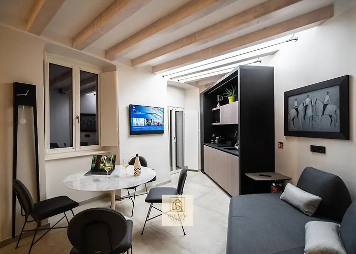 Goldensuitesitaly Duomo Luxury 1 * טרנטו